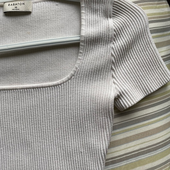 ARITZIA BABATON SCUPLT KNIT SAUARE NECK TOP - Picture 4 of 8